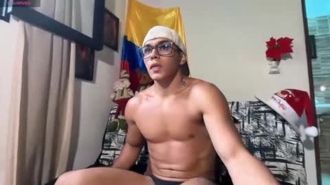 Im Jouliano online show from December 2, 2025, 9:21 pm