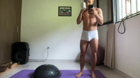 Im Jouliano online show from May 11, 2026, 3:40 pm