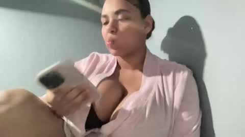 Josousie online show from September 15, 2025, 3:28 am