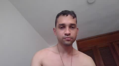 Snapshot of jovenvergonguapo09 chatting on June 25, 2026, 12:53 pm Van Helsing online show from June 25, 2026, 12:53 pm