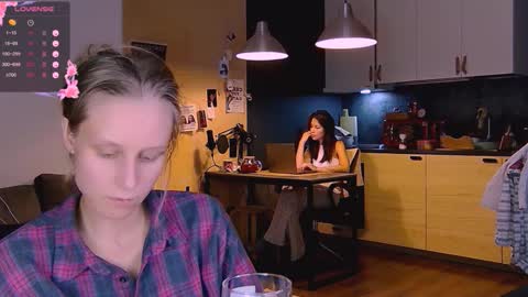 Snapshot of joy_keys chatting on October 8, 2025, 8:17 pm joy_keys online show from October 8, 2025, 8:17 pm