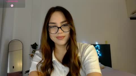 Snapshot of joyandlove chatting on May 13, 2026, 7:33 pm Ti online show from May 13, 2026, 7:33 pm