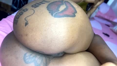 Butterflyass online show from January 23, 2025, 4:52 am