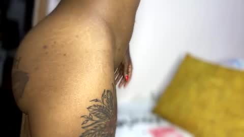 Butterflyass online show from February 25, 2025, 3:09 am