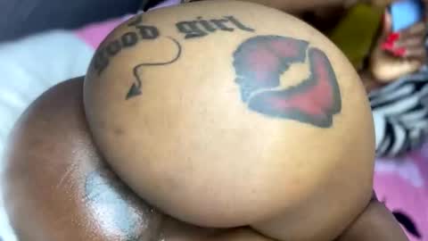 Butterflyass online show from March 3, 2025, 5:09 am