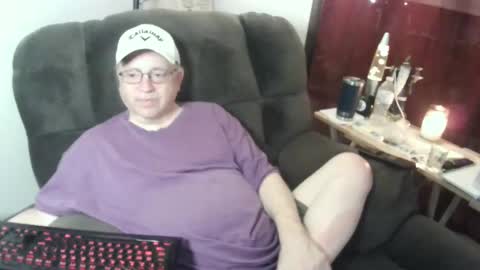 jpmel99 online show from December 2, 2024, 2:53 am