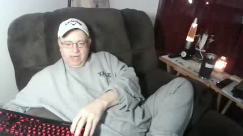 jpmel99 online show from December 7, 2024, 11:34 pm