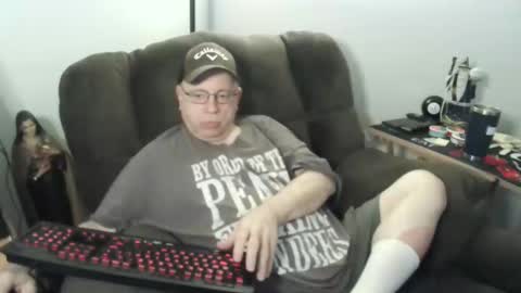 jpmel99 online show from October 12, 2025, 9:25 pm