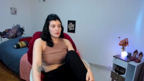 Camila Buitrago online show from March 5, 2025, 5:29 pm