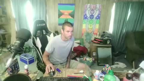 jrizzle1111 online show from September 22, 2025, 12:07 pm