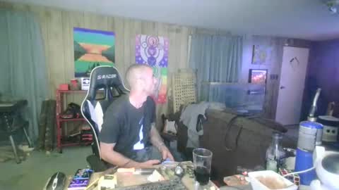 jrizzle1111 online show from November 6, 2025, 9:21 am