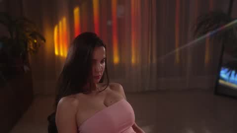 Jennifer Diaz online show from March 25, 2026, 9:43 pm