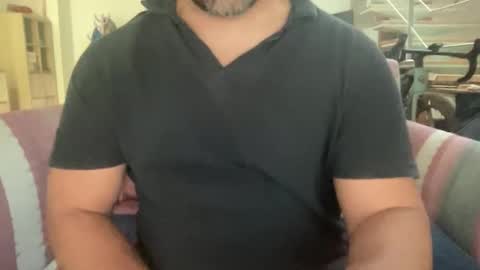 jsrmr online show from November 14, 2025, 3:33 pm