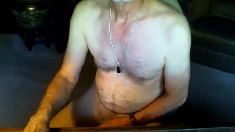 jt335577 online show from October 4, 2025, 9:46 pm