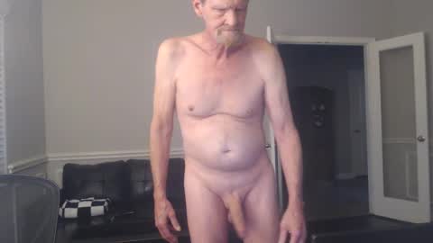 jtull52 online show from February 19, 2025, 11:36 pm