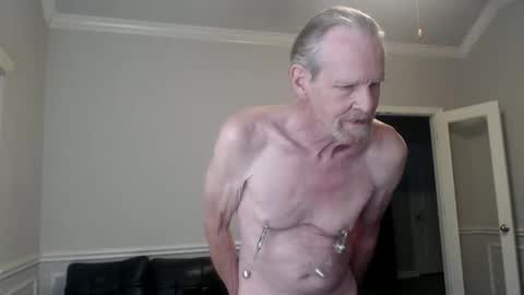 jtull52 online show from November 26, 2025, 12:50 pm