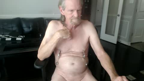 Snapshot of jtull52 chatting on April 19, 2026, 11:18 pm jtull52 online show from April 19, 2026, 11:18 pm