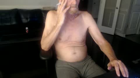 Snapshot of jtull52 chatting on June 15, 2026, 5:59 pm jtull52 online show from June 15, 2026, 5:59 pm