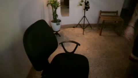 juan235665 online show from June 18, 2026, 2:01 am