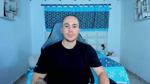 Juan online show from January 25, 2025, 11:43 pm