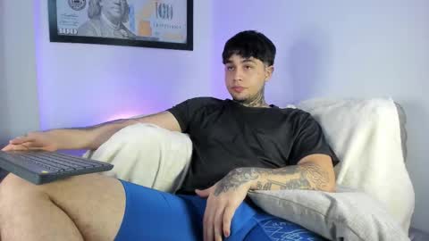 juan_alvarez18 online show from September 21, 2025, 3:30 am