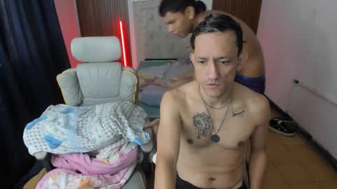 juan_and_luke online show from April 18, 2026, 12:53 pm