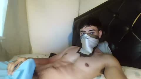 Snapshot of juan_bunny chatting on August 1, 2026, 3:44 pm lJuanl online show from August 1, 2026, 3:44 pm