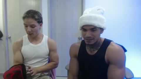 juan_gomez_1 online show from December 13, 2024, 11:28 pm