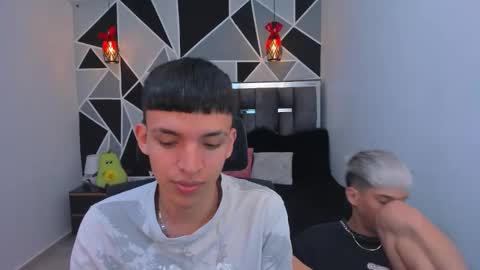 JuanSteven online show from April 19, 2026, 11:42 am