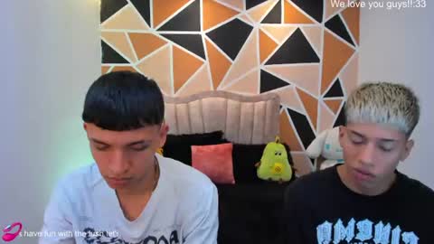 Snapshot of juan_nd_steven chatting on July 25, 2026, 3:59 am JuanSteven online show from July 25, 2026, 3:59 am