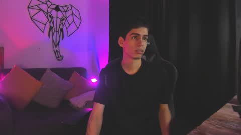 Juan Posada online show from February 4, 2026, 1:39 pm