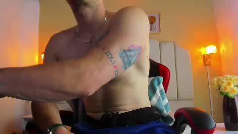 JUAN online show from December 15, 2025, 1:04 pm