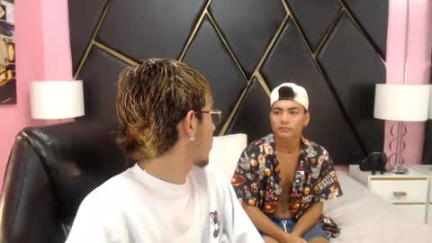 juan_saul1 online show from April 23, 2026, 10:36 am