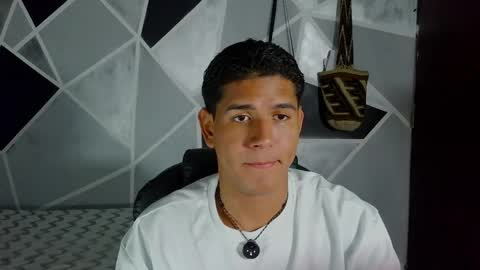 Snapshot of juanacock_2 chatting on May 20, 2026, 1:23 am Juan online show from May 20, 2026, 1:23 am