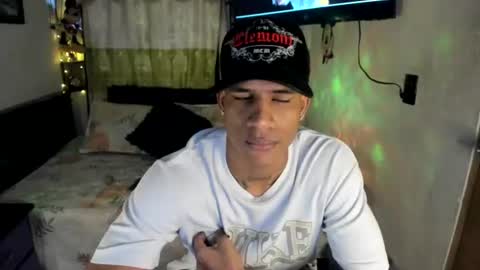 Snapshot of juanbigcock21cm chatting on June 18, 2026, 6:56 pm juan jose online show from June 18, 2026, 6:56 pm