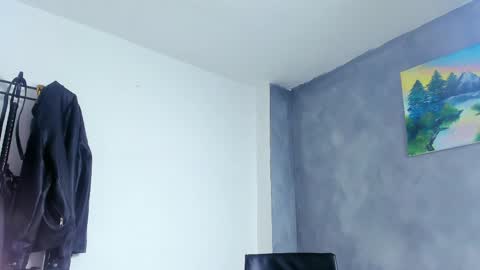 Juan Esteban online show from April 24, 2026, 5:37 pm