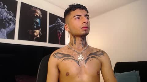 juancamilo66_ online show from January 7, 2025, 3:35 am