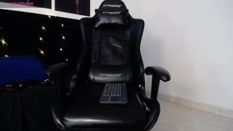 juancamilo66_ online show from February 8, 2025, 4:04 pm