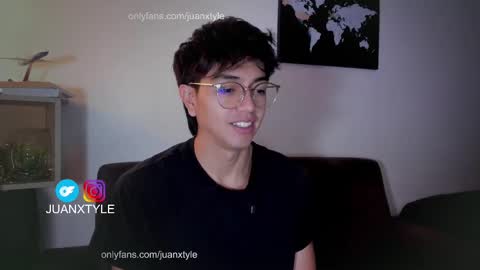 . online show from September 25, 2025, 6:33 pm