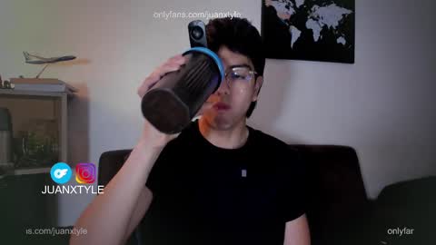 . online show from September 26, 2025, 3:38 pm