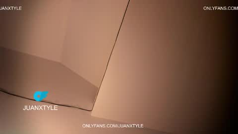 . online show from April 25, 2026, 9:45 pm