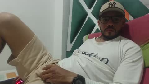 juanfe_style online show from October 11, 2025, 3:28 am