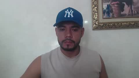 Snapshot of juanfe_style chatting on May 18, 2026, 4:46 pm juanfe_style online show from May 18, 2026, 4:46 pm