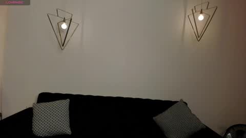 Juanita Clay online show from October 21, 2025, 12:06 pm