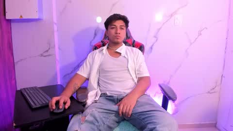 JUAN  online show from December 16, 2025, 5:23 am