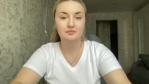 Snapshot of judevalenti chatting on June 17, 2026, 5:21 am JudeValenti online show from June 17, 2026, 5:21 am