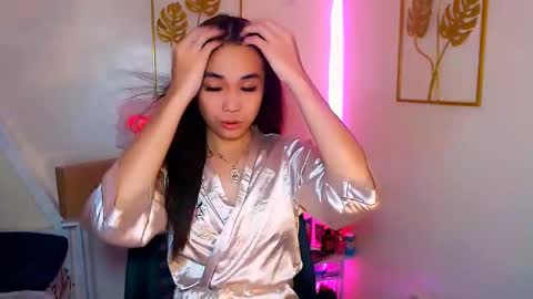 EloiseMoree online show from September 28, 2025, 11:15 am