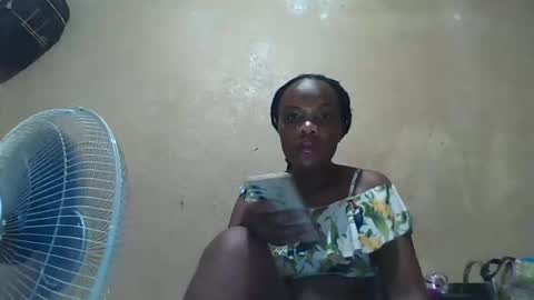 juice_petite3 online show from February 25, 2025, 12:58 am