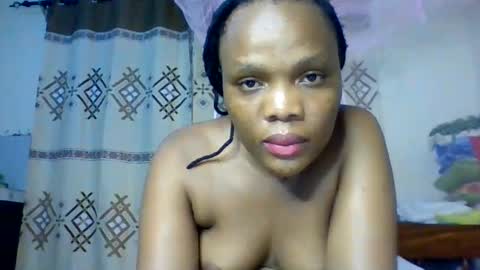 juice_petite3 online show from May 25, 2026, 11:00 pm