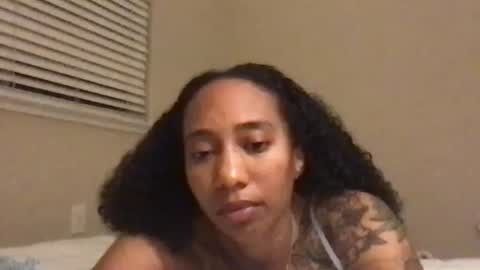 juicijazzi online show from November 16, 2025, 9:59 am